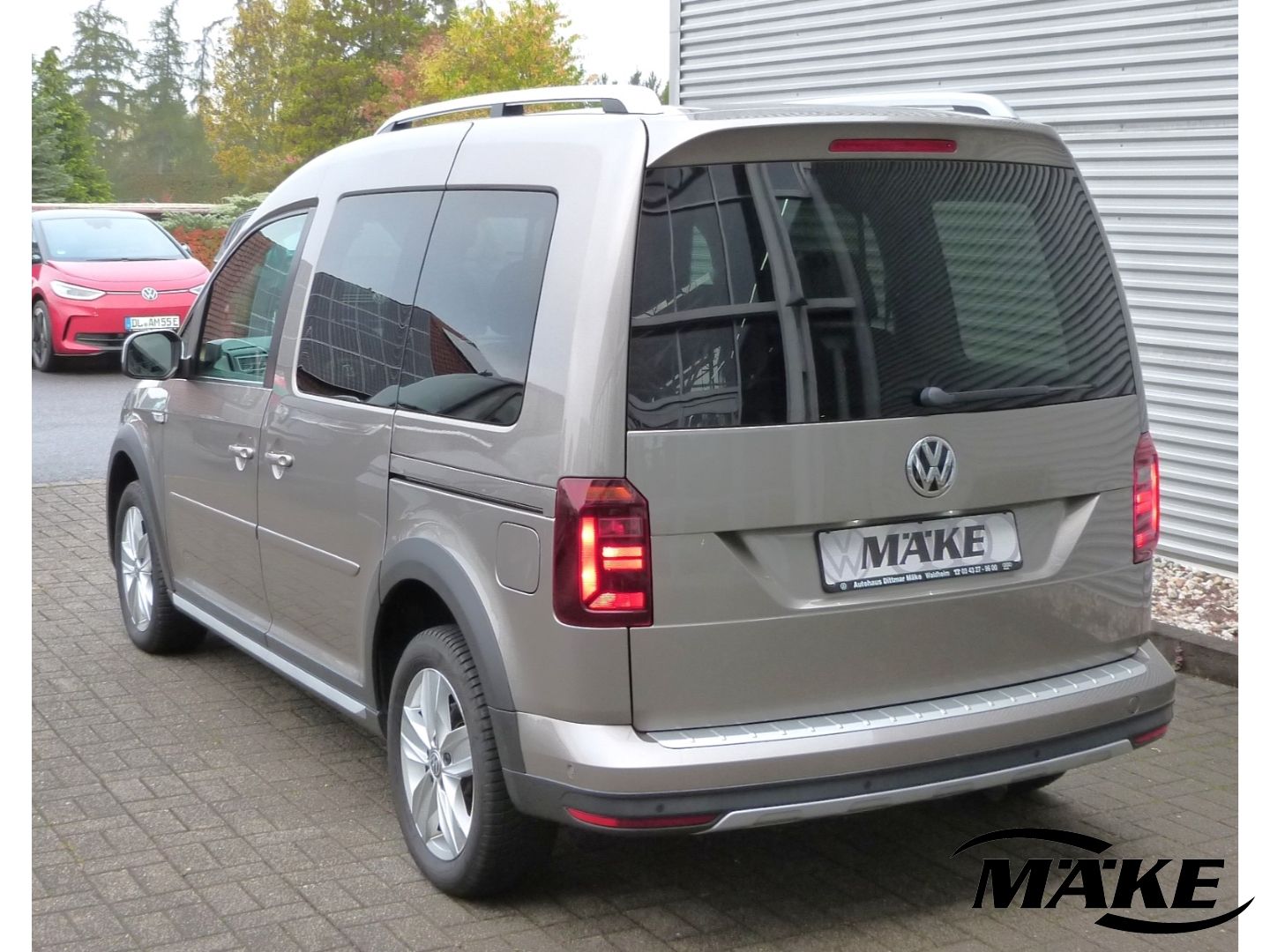 Caddy 2.0 TDI Alltrack, Standheizung, AHK, Navi,