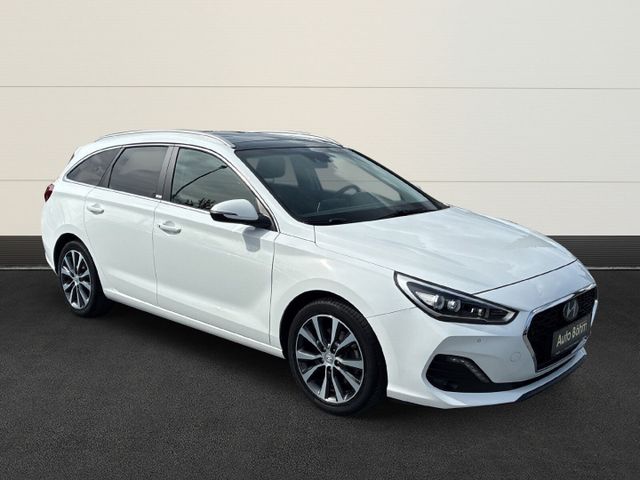 Hyundai i30 Premium Pano+Kamera+LED+Navi+SHZ+Klima+Temp+