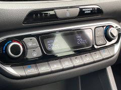Fahrzeugabbildung Hyundai i30 1.0 T-GDI Edition 30+ *Navi*CarPlay*CAM*LED*