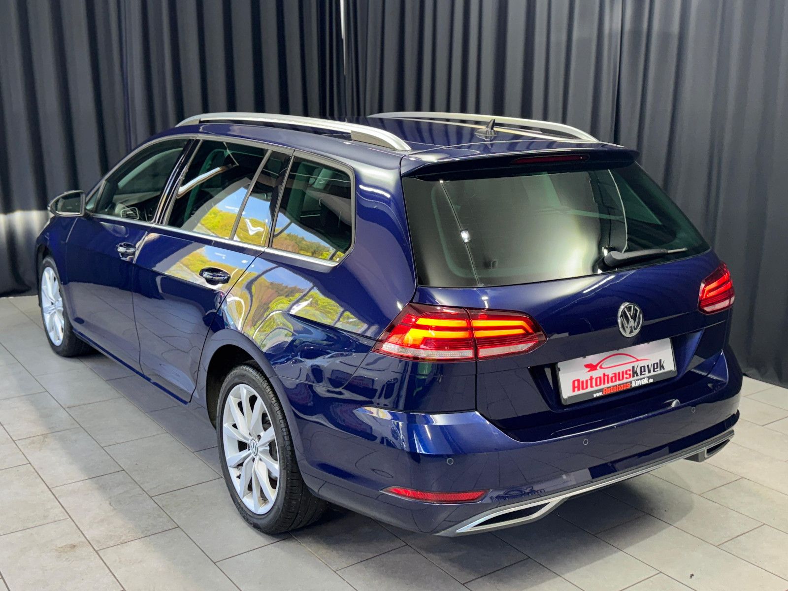 Fahrzeugabbildung Volkswagen Golf VII Variant Highline|Massage|DIGI-TACHO|DSG