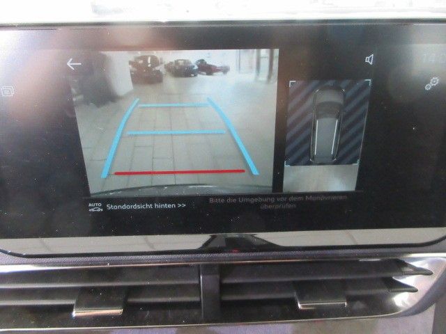 Fahrzeugabbildung Peugeot 5008 GT 1.2T NAVI/LED/SHZ/LEDER/PDC+CAM/PARKASS.