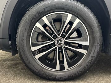 Mercedes GLB 200 - 8