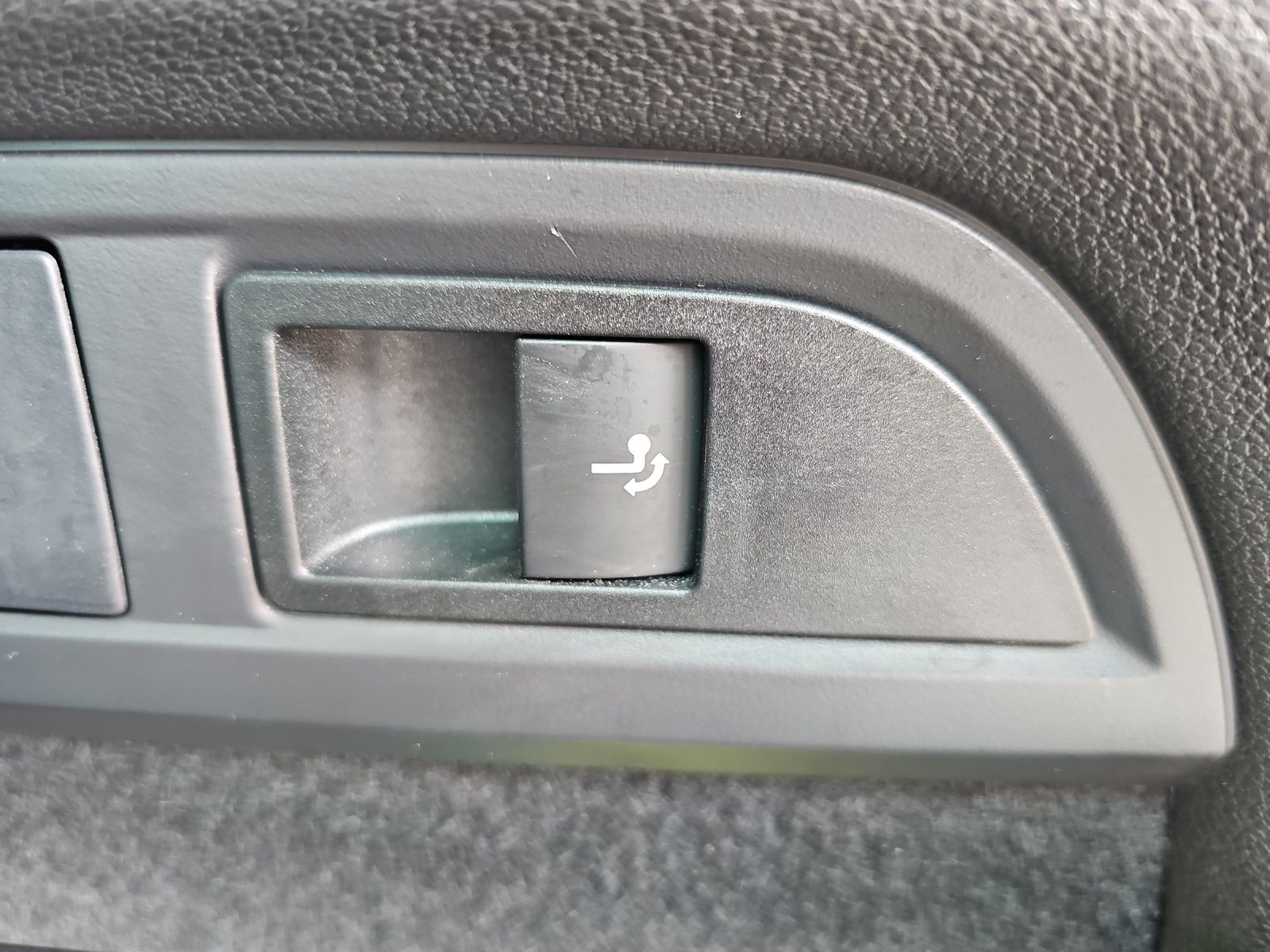 Fahrzeugabbildung SKODA Kodiaq Style 2.0 TDI DSG AHK ACC LED