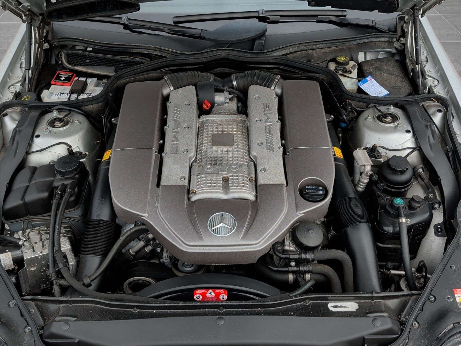 Fahrzeugabbildung Mercedes-Benz SL 55 AMG ROADSTER MEMORY XENON NAVI TEL ORIG DE
