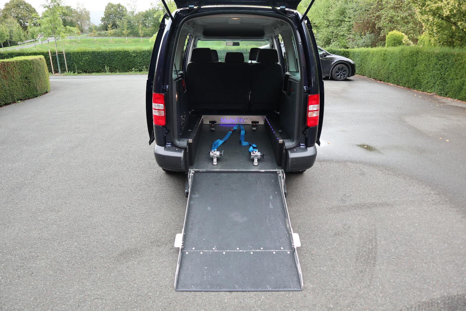 Volkswagen Caddy Maxi 1,6 TDI DSG*rollstuhlgerecht*Wenderam