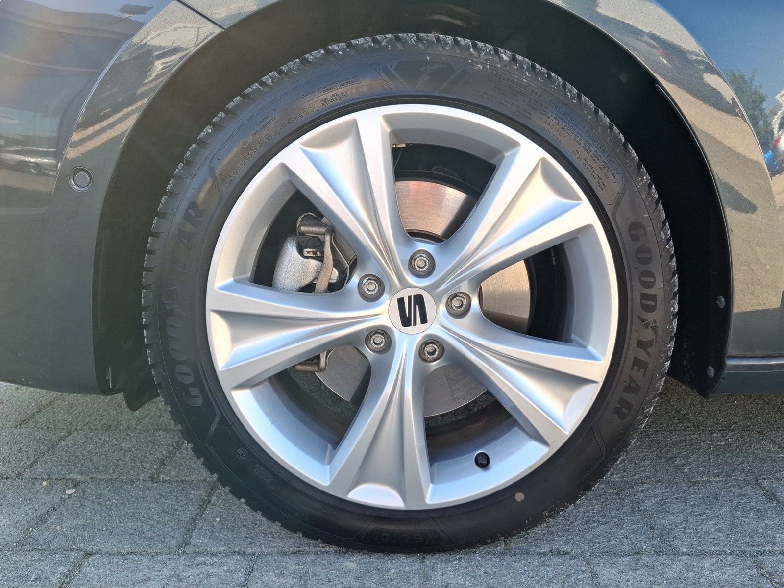 SEAT Leon Sportstourer 2.0 TDI FR DSG / AHK / NAVI / - Image 18