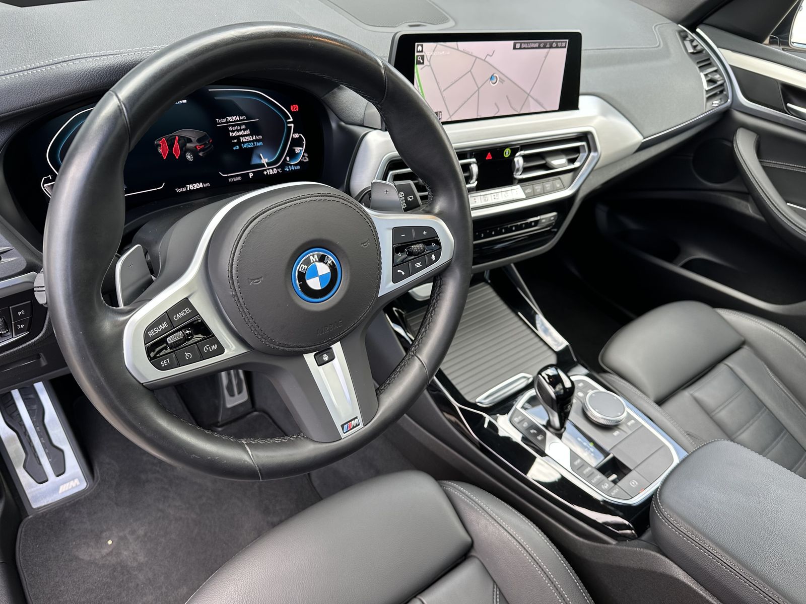 Fahrzeugabbildung BMW X3 xDrive30e M-Sport NAV+LED+HUD+PANO+AHK+20ZOLL