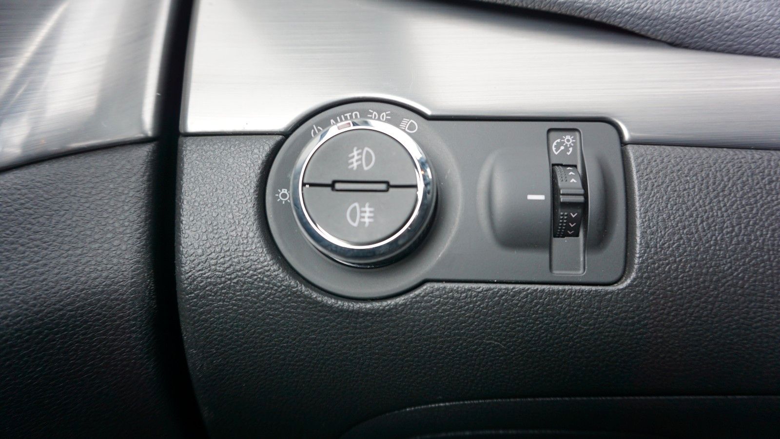 Fahrzeugabbildung Opel Mokka Innovation,Leder,Navi,GSD,Xenon,SHZ,Kamera