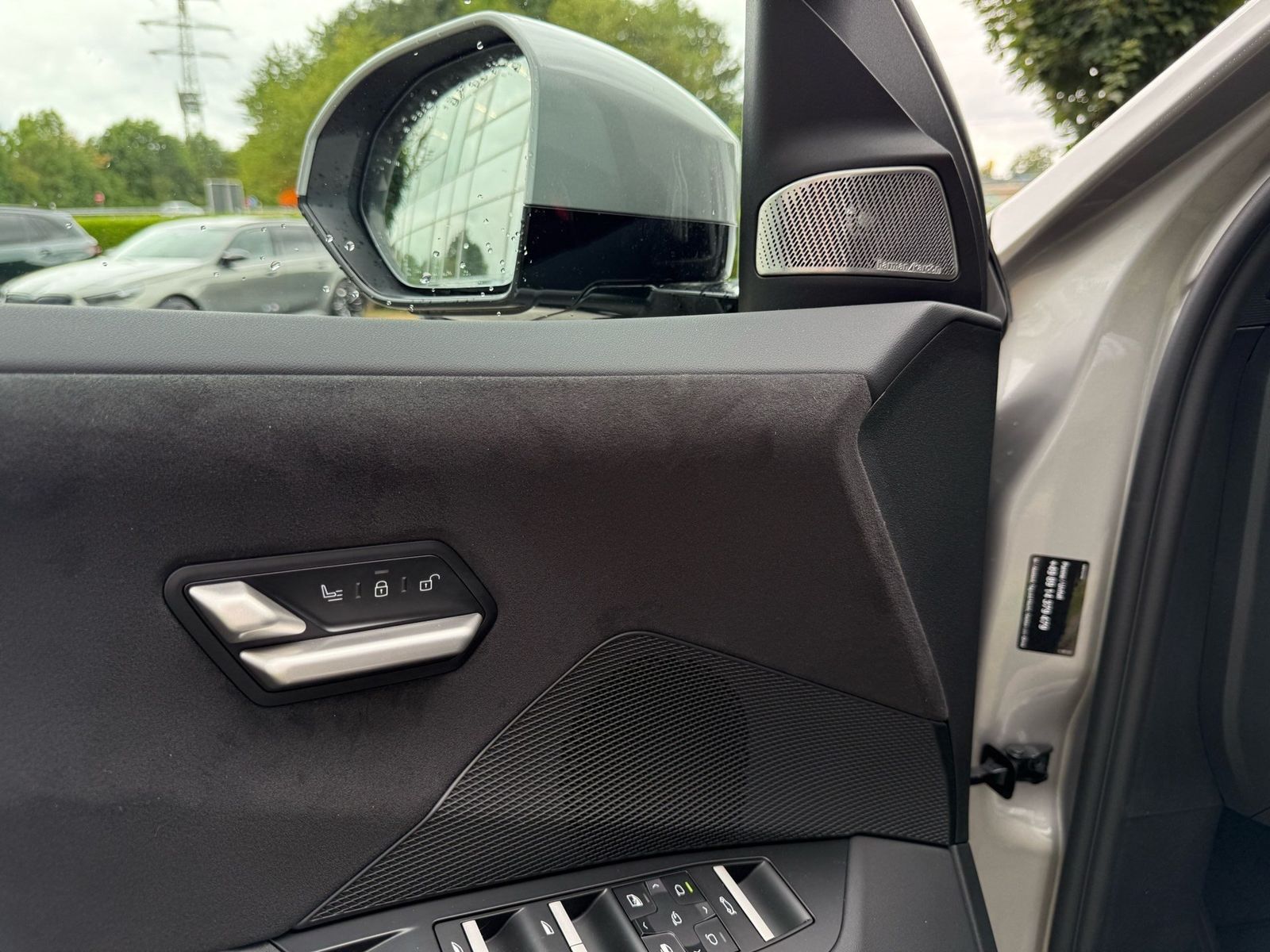 BMW iX3 - Bild 10