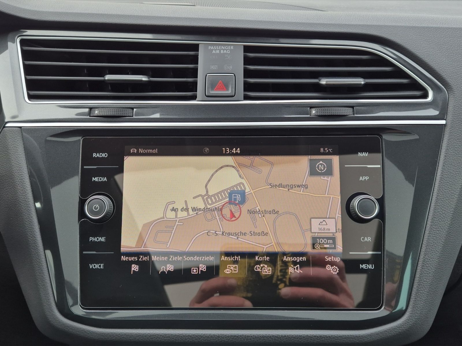 Fahrzeugabbildung Volkswagen Tiguan TDI Highline DSG 4M R-Line Standhzg. LED