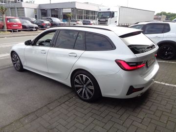 BMW 320 - 4