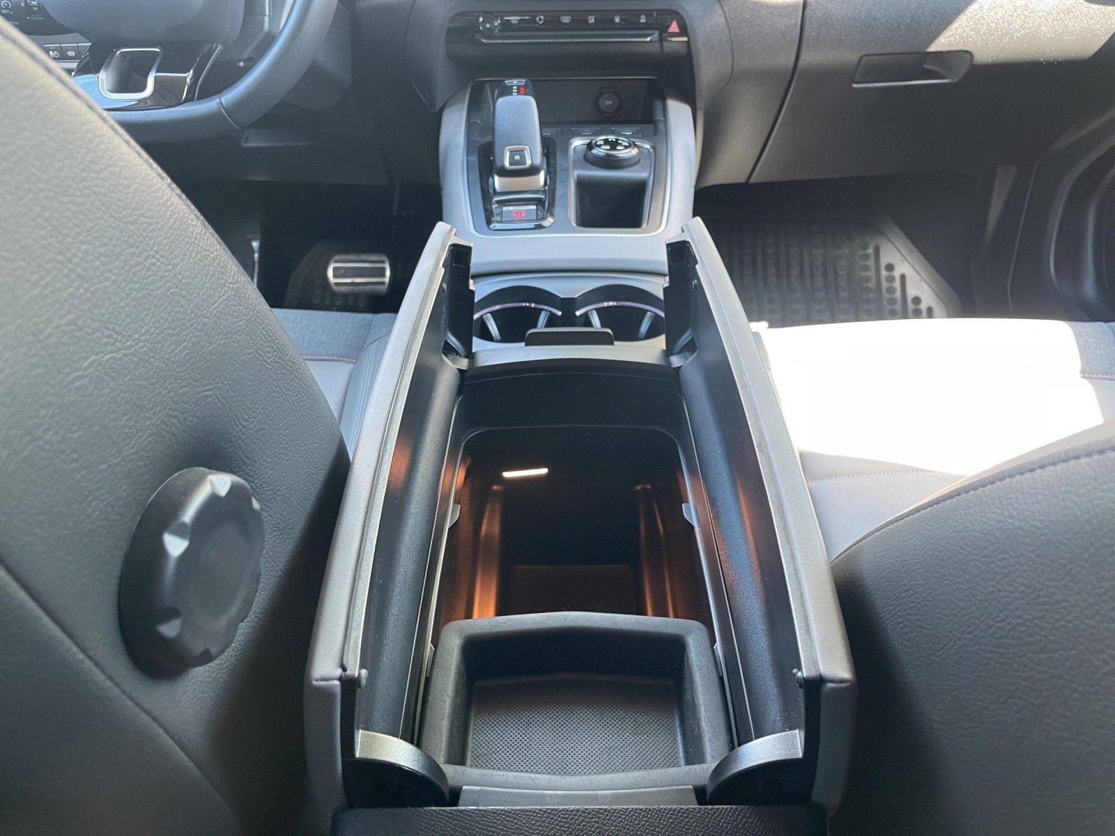 Fahrzeugabbildung Citroën C5 Aircross BlueHDi 130 FEEL PACK