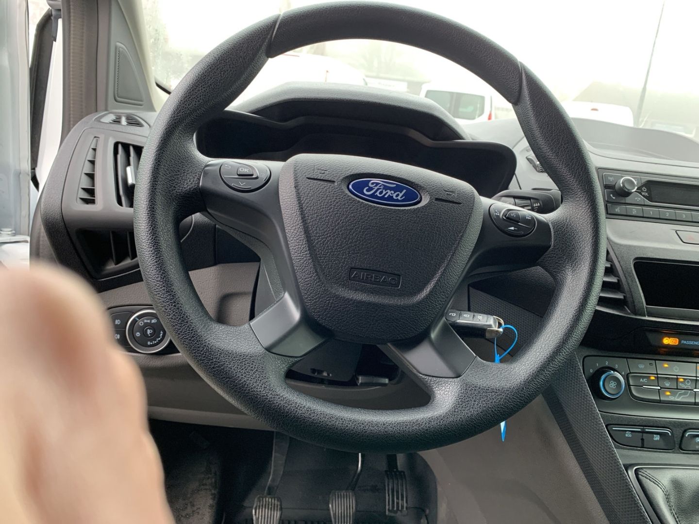 Fahrzeugabbildung Ford Transit Connect Kasten Trend netto 13.000,- EUR