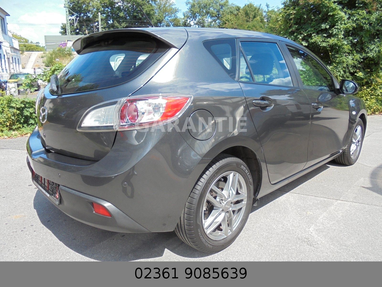 Fahrzeugabbildung Mazda 3 Lim. Exclusive-Line Automatik/Klima/Shz/PDC/