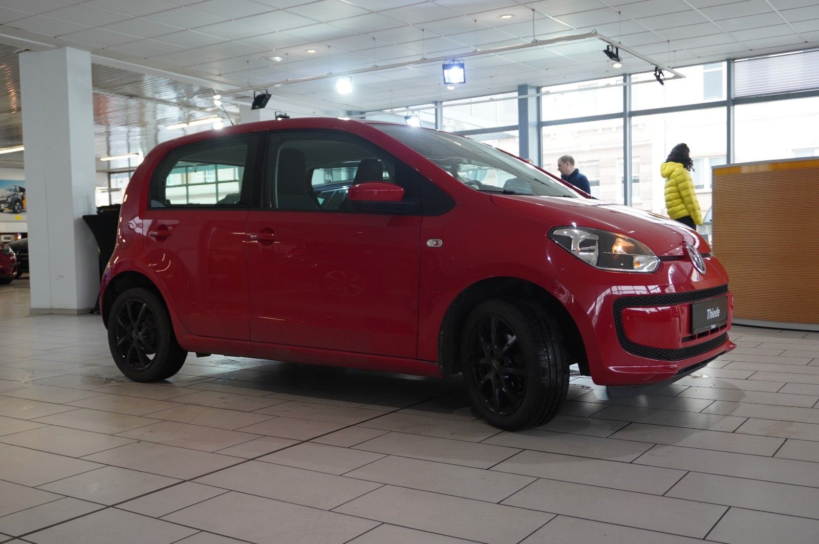 Fahrzeugabbildung Volkswagen up! 1.0 MOVE 5-TÜR AUTOMATIK KLIMA/AUX/CD