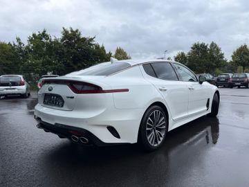 KIA Stinger - 2
