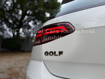 Volkswagen Golf - 8
