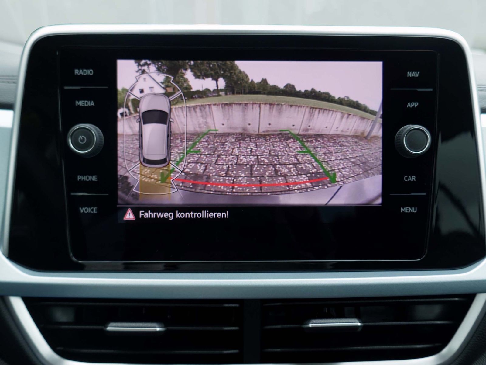 Fahrzeugabbildung Volkswagen T-Roc GOAL 1.5 TSI DSG | LED RFK ACC Navi