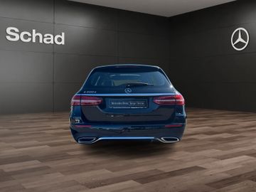 Mercedes E 200 - 6