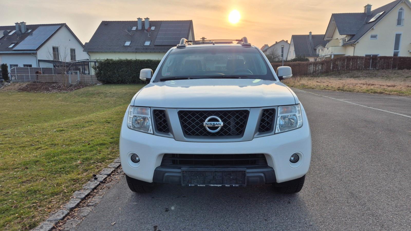 Nissan NAVARA 2014 occasion — photo 2