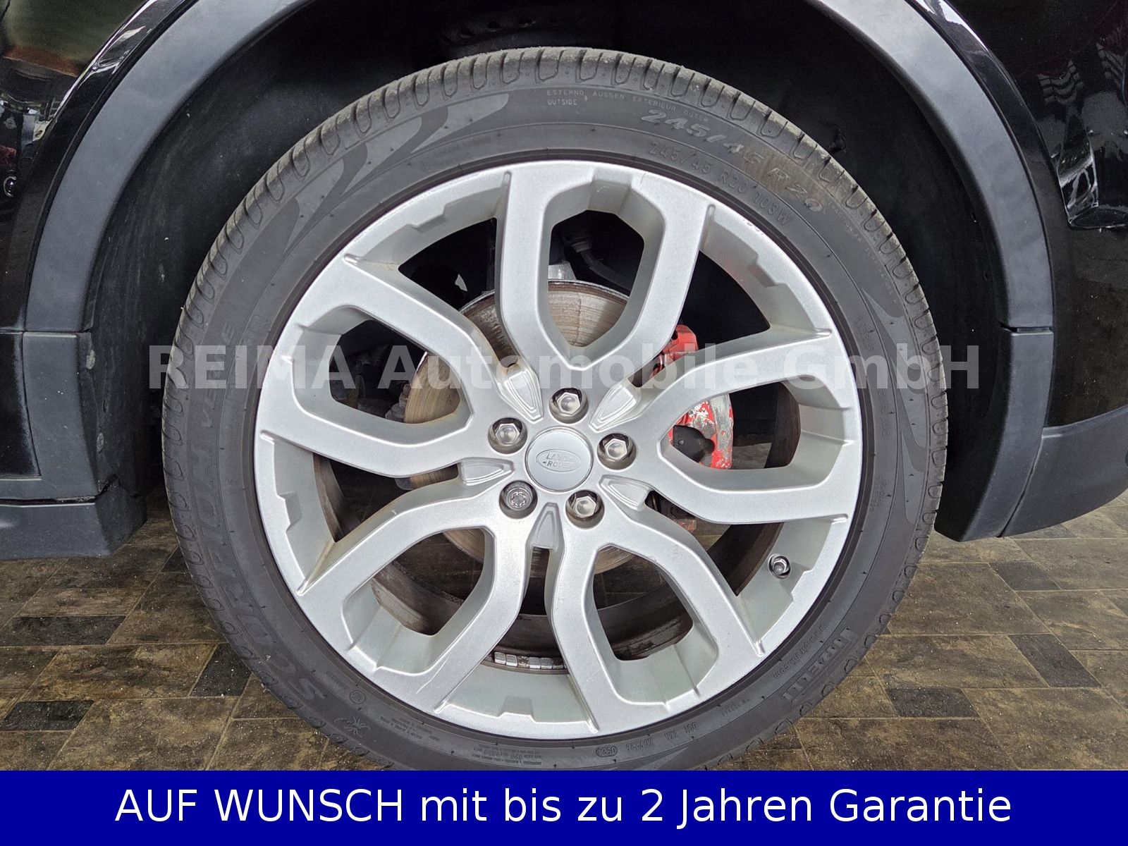 Fahrzeugabbildung Land Rover Range Rover Evoque 2,0D SE, Navi, Xenon, 20" Alu