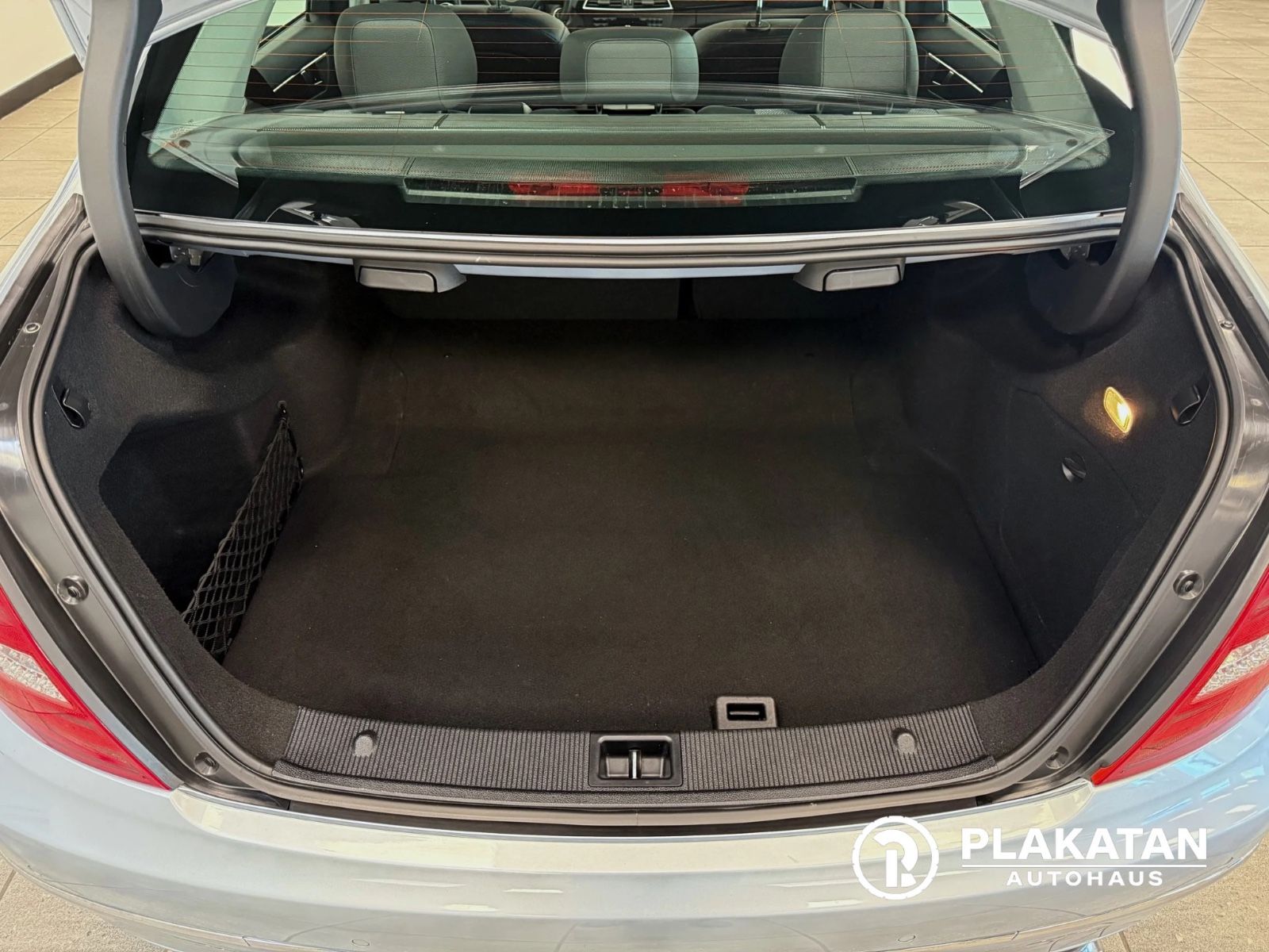 Fahrzeugabbildung Mercedes-Benz C 350 CDI Navi Tempomat Bi-Xenon MB-Service