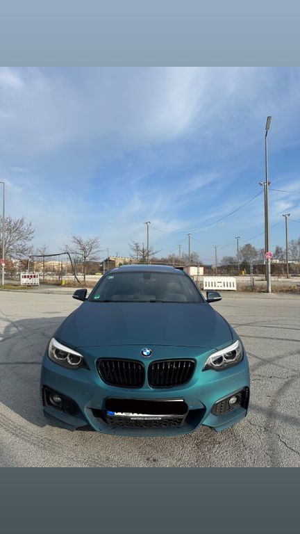 BMW 220