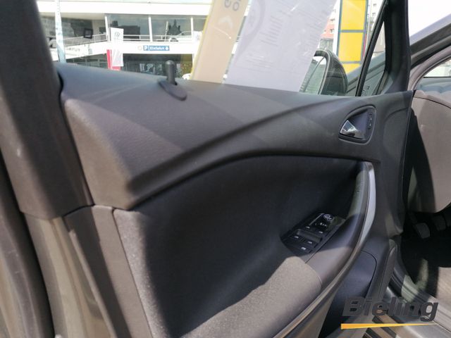 Astra Sports Tourer, Edition 1.2 Direct Injectio