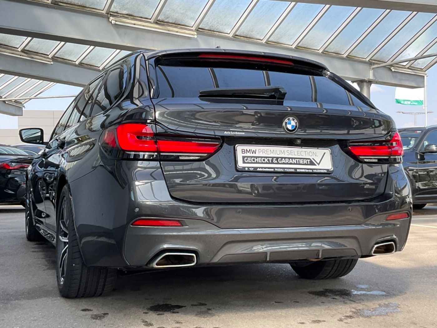 Fahrzeugabbildung BMW 520d xDrive Tour. M-Sport AHK 2 JAHRE GARANTIE