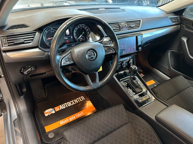 Skoda Superb Combi Style *BiXenon*Navi*AHK*