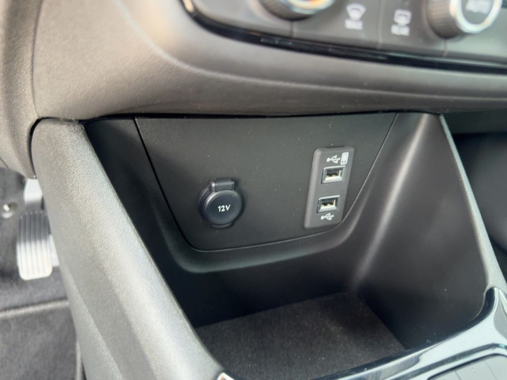 Fahrzeugabbildung Opel Crossland Elegance  AUTOMATIK  RÜCKFAHRKAMERA  W