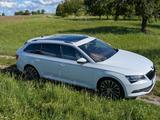 Skoda L&K VirtualCockpit Pano AHK StHz 2.0 TDI 4x4 DSG - Skoda Superb mit Diesel-Antrieb: Allradantrieb