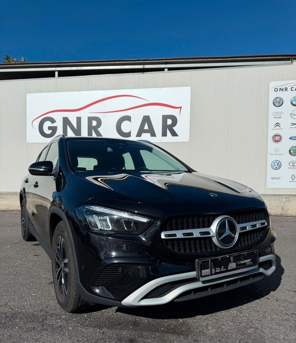 Other Mercedes-benz GLA 180 d Automatic Progressive Ad imagem 2
