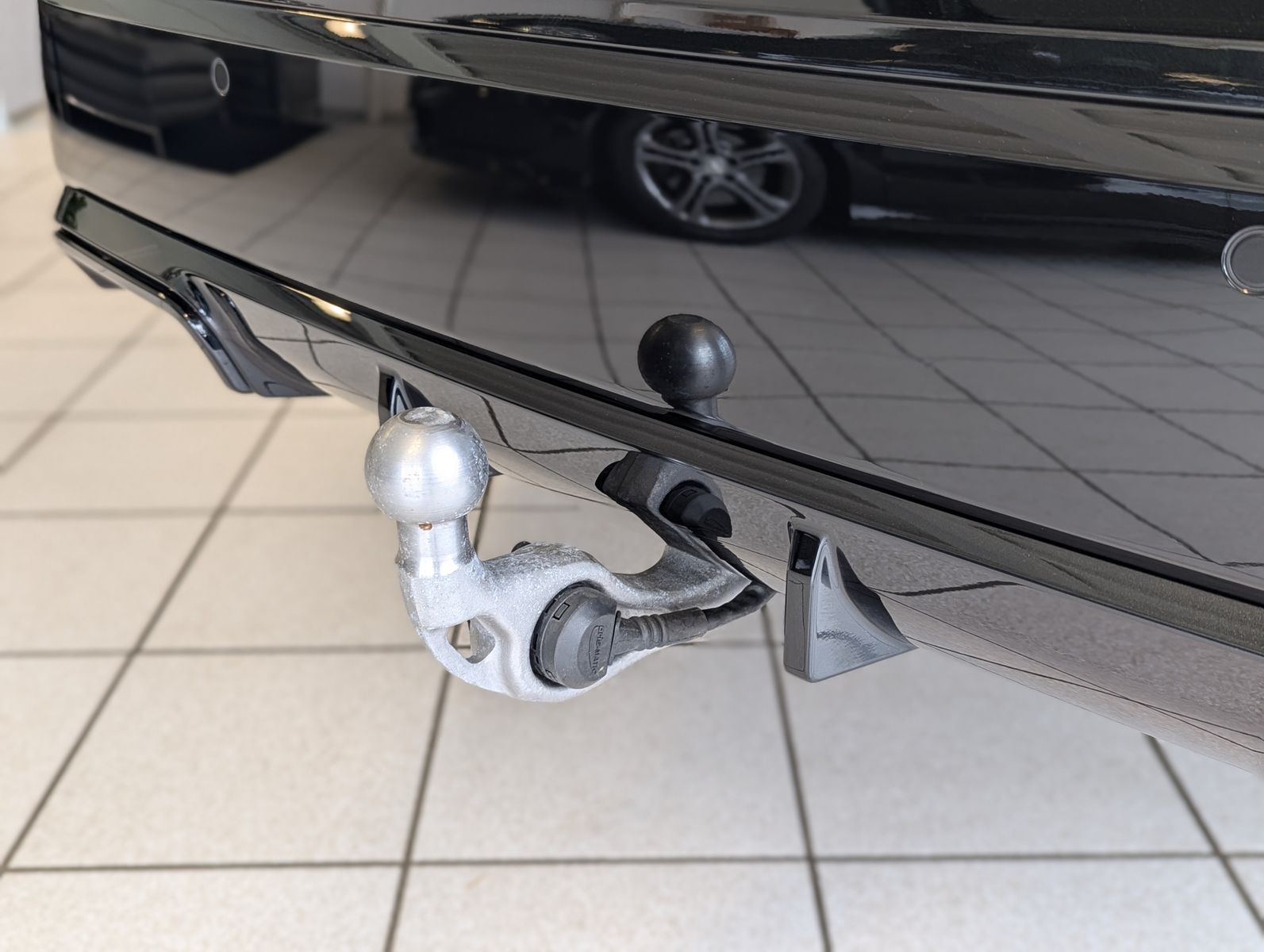 BMW X1 18 i M-Sport Pano Travel-Premium-Paket AHK - Image 11