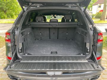 Fahrzeugabbildung BMW X5 30d xDrive M-Paket*Head-Up*HarmanKardon*ACC*