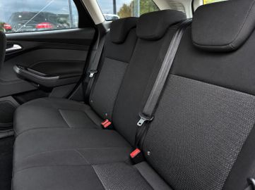 Ford Focus - 11