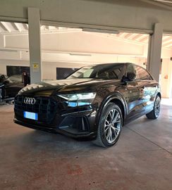 Audi Q8 - 1