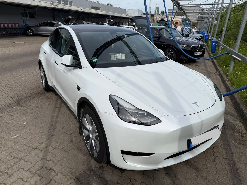 Image of Tesla Model Y