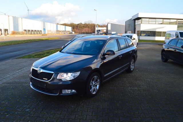 Skoda Superb Combi Greenline Xenon