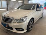 Mercedes-Benz E 500 T Avantgarde +AMG-LINE+ACC+S.DACH+NAV+AHK+ - Mercedes-Benz aus 2011: Kombi