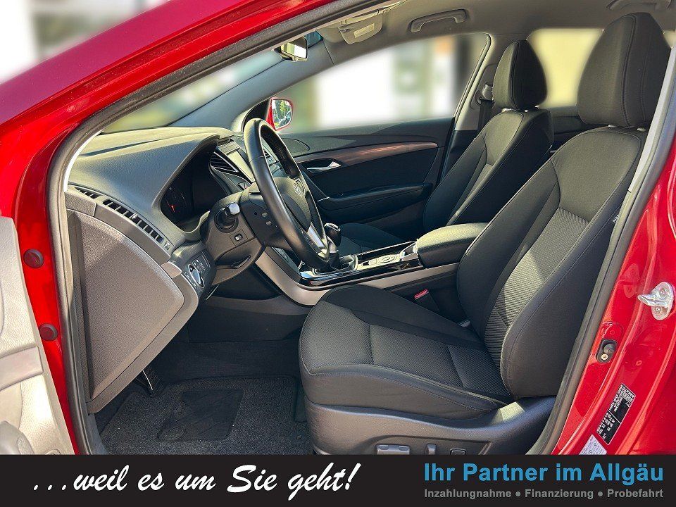 Fahrzeugabbildung Hyundai i40 KOMBI 2.0 GDI STYLE NAV+KAMERA+PDC GARANTIE+