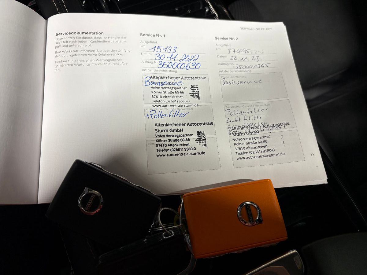 Fahrzeugabbildung Volvo V90 Kombi R Design Recharge Plug-In Hybrid AWD/