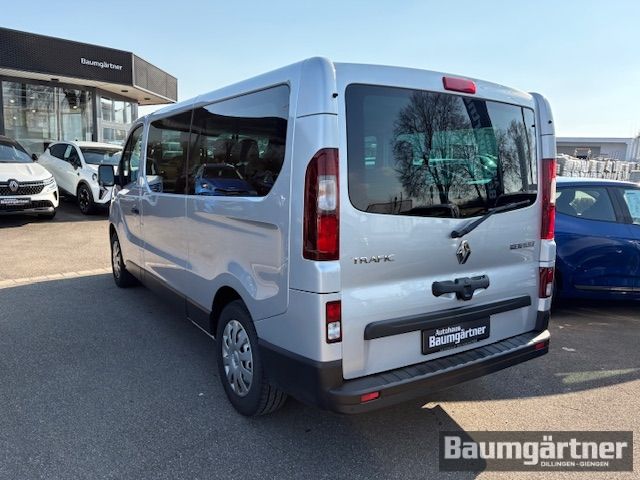 Fahrzeugabbildung Renault Trafic Combi Life dCi 145 EDC 9-Sitzer PDC/GJR