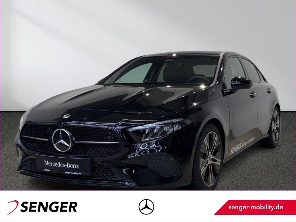 Mercedes-Benz A 200 Limousine Progressive Night Pano Standhzg.