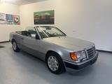 Mercedes-Benz W124 300 CE-24V Cabrio - Mercedes-Benz 300: Ce 24v