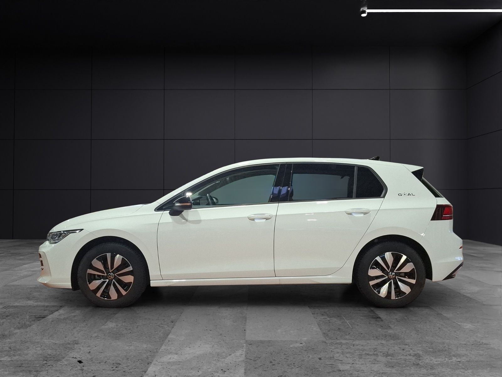 Fahrzeugabbildung Volkswagen Golf VIII TSI Goal Standhzg LED CarPlay AID ACC