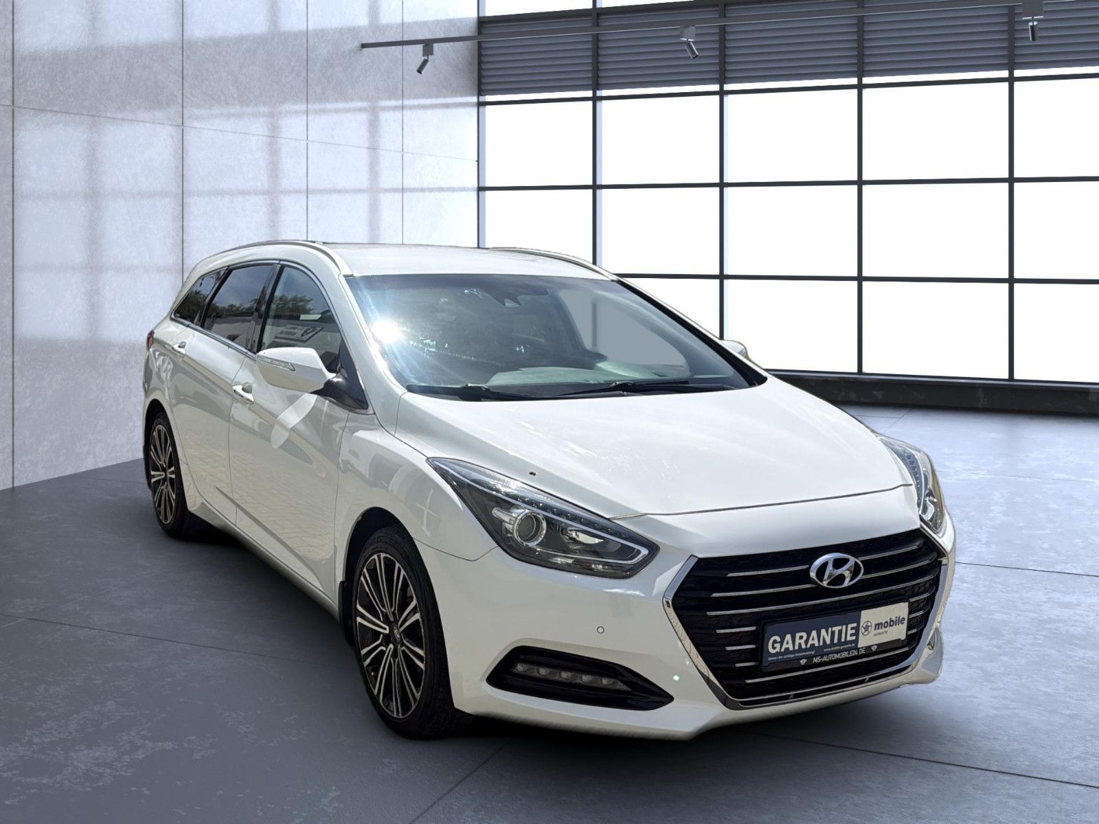 Fahrzeugabbildung Hyundai i40 2.0 GDI / unfallfrei / AHK