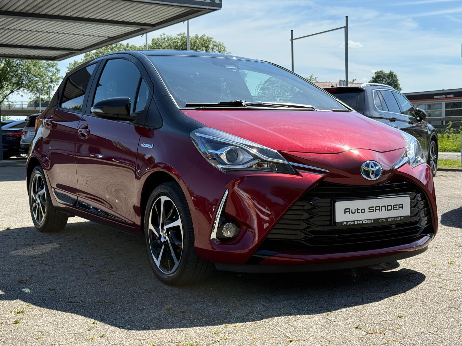 Toyota Yaris Hybrid Style Selection