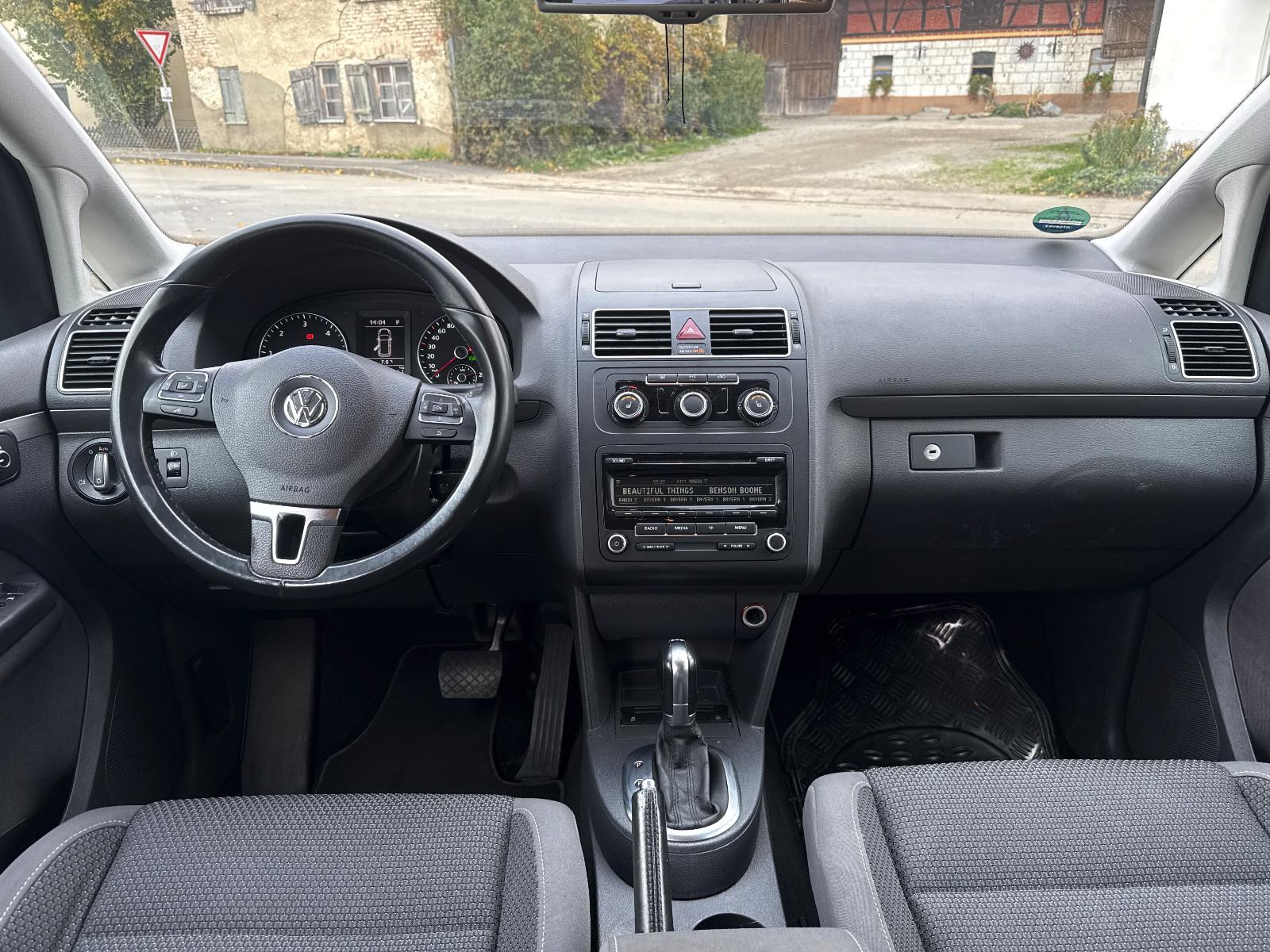 Volkswagen Touran 2015 — фото 10