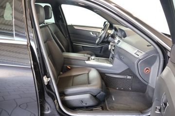 Mercedes-Benz E 220 T Avantgarde FRONT+ILS+GSD+AHK